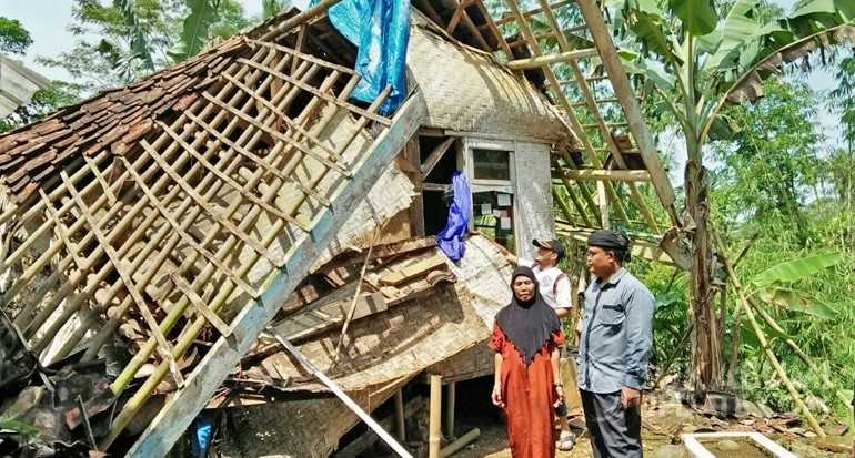 Arti Mimpi  Rumah  tafsir mimpi 