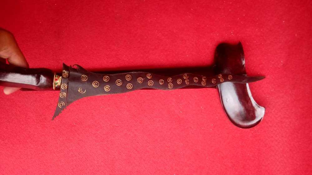 keris sangkelat