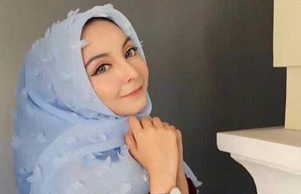 Tutorial Hijab Kantong Dimasukkan Ke Baju