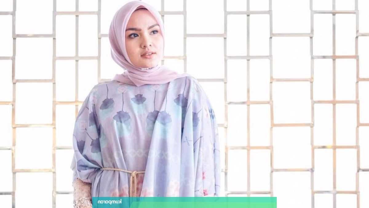 Ladie, Ini Inspirasi Tren Busana Muslim Dari Ria Miranda