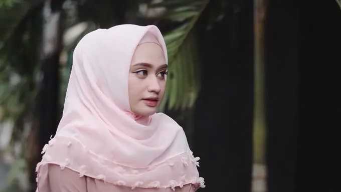  Perpaduan Warna Ciput dan Hijab Kang Fappin