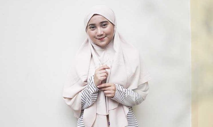 Tutorial Hijab Cantik Dengan Model Ikat
